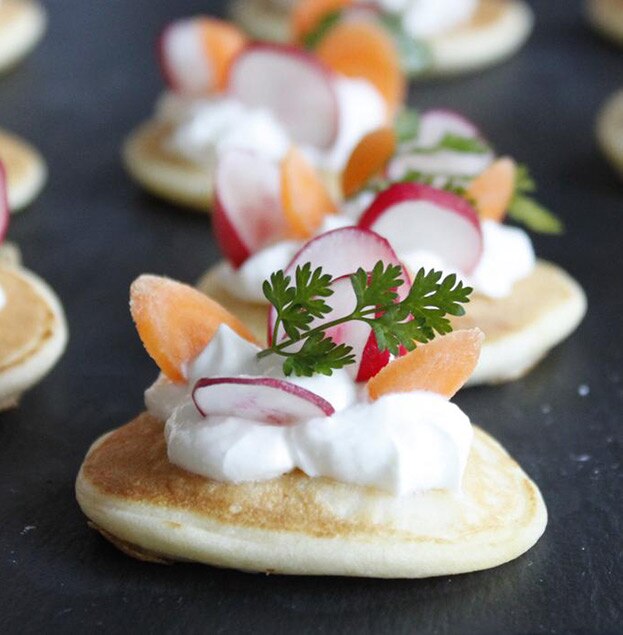 Blinis au chèvre frais