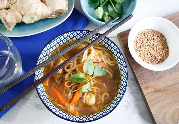 Soupe complète aux nouilles poulet et gingembre Cookeo-3