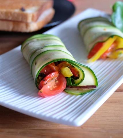 Salade Rolls courgettes, tomates et poivrons