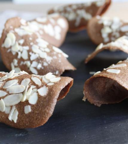 Tuiles au chocolat et aux amandes