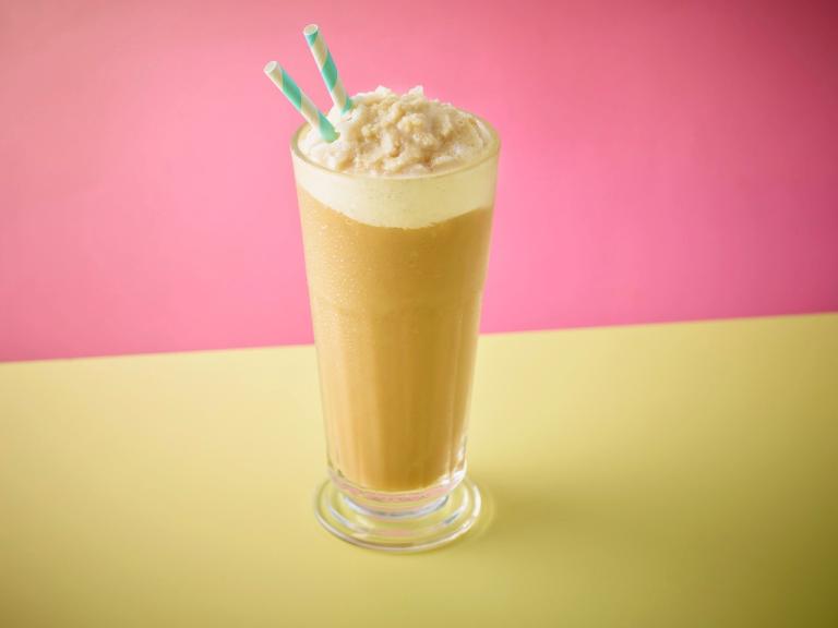 Latte végétal glacé au sirop d'érable Latte végétal glacé au sirop d'érable