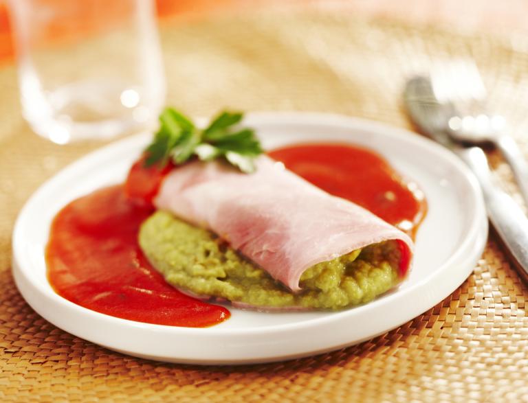 Purée d'haricots verts au jambon et coulis de tomates Purée d'haricots verts au jambon et coulis de tomates