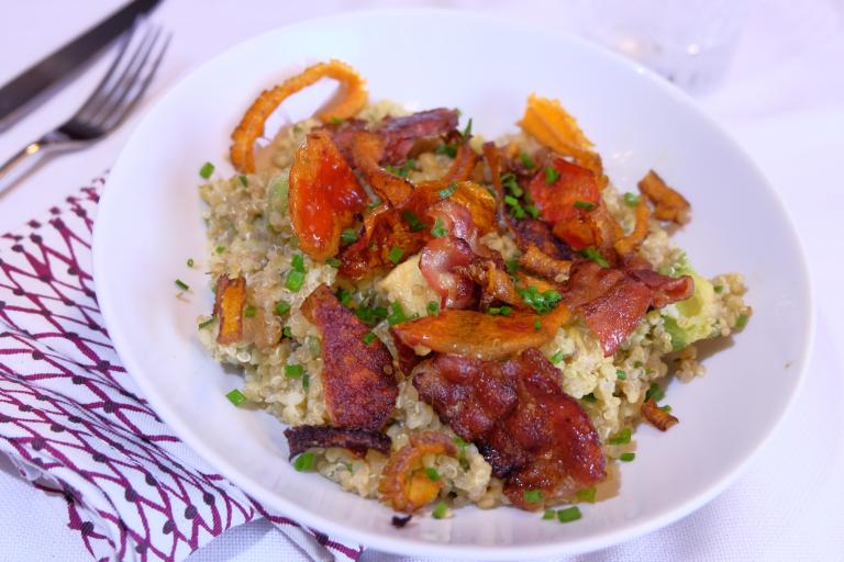 Salade de chips de légumes, boulgour et quinoa Salade de chips de légumes, boulgour et quinoa