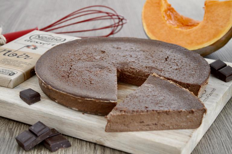 Flan au potiron d'Halloween et chocolat noir Nestlé Dessert Flan au potiron d'Halloween et chocolat noir Nestlé Dessert