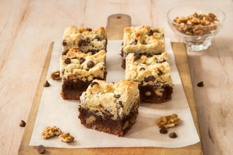 Brookies au chocolat, pépites et noix Brookies au chocolat, pépites et noix