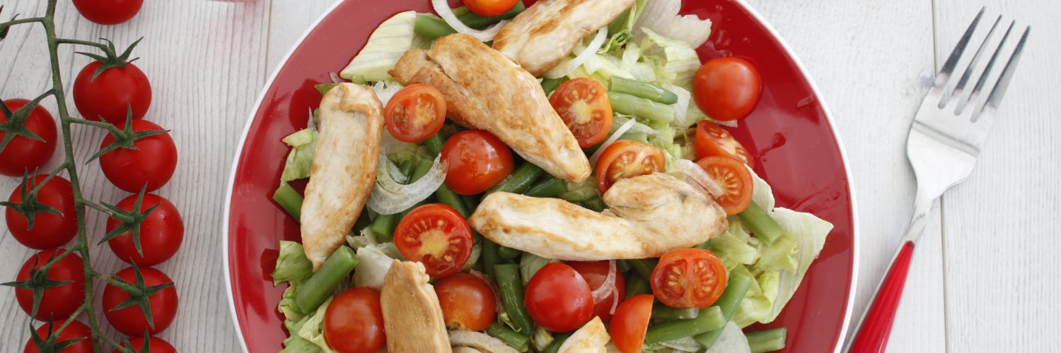 Salade de poulet et légumes croquants Salade de poulet et légumes croquants