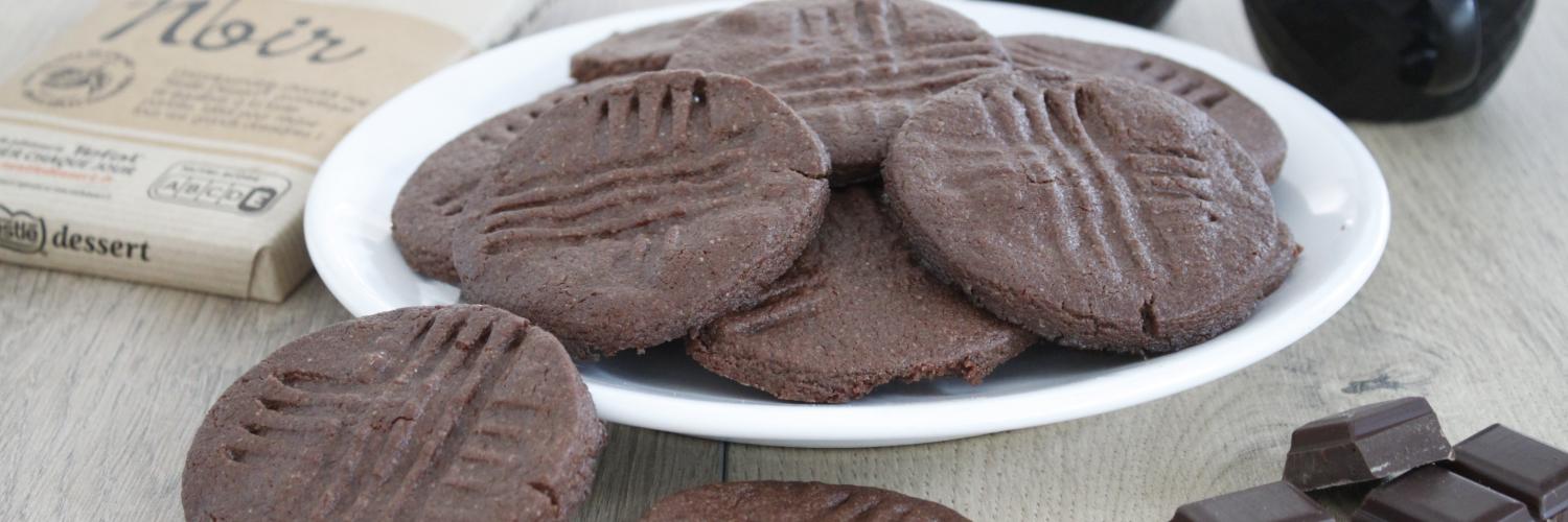 Biscuits sablés au chocolat Biscuits sablés au chocolat