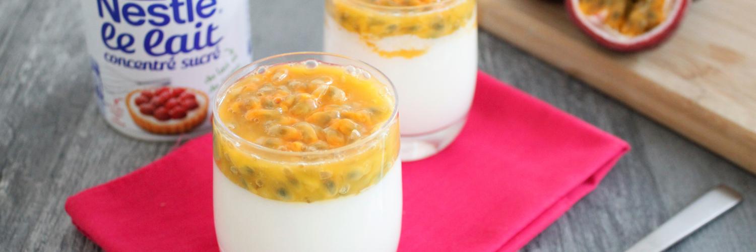 Panna cotta au lait concentré et fruits de la passion Panna cotta au lait concentré et fruits de la passion
