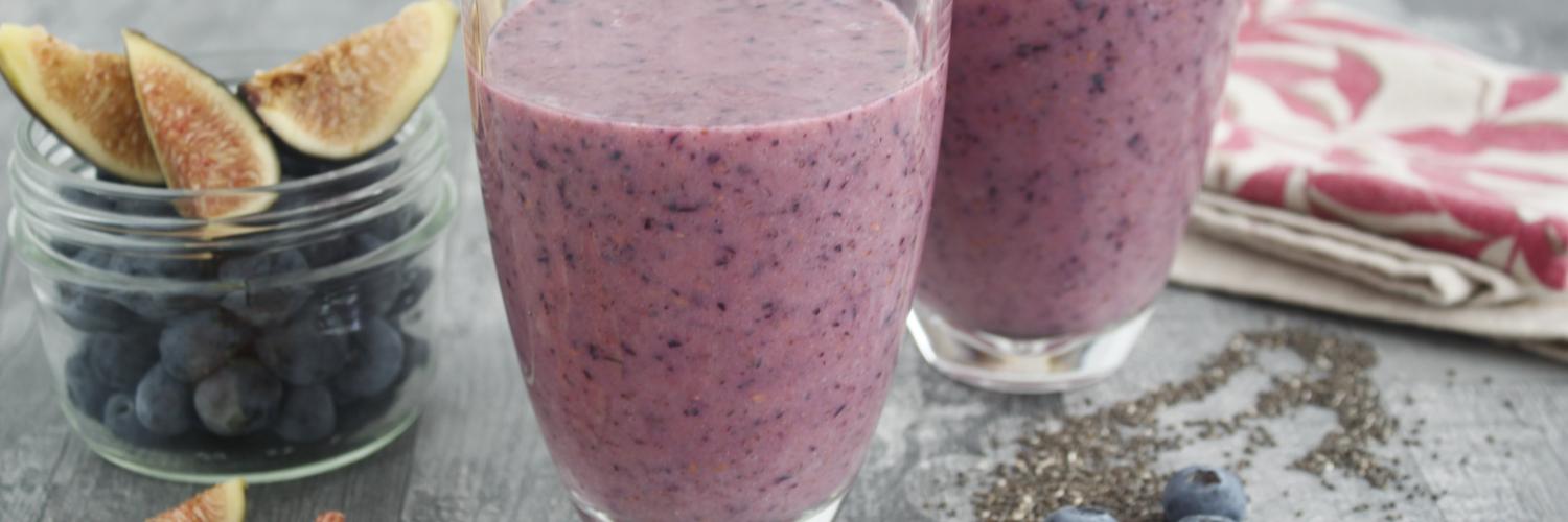 Smoothie aux fruits rouges et graines de chia