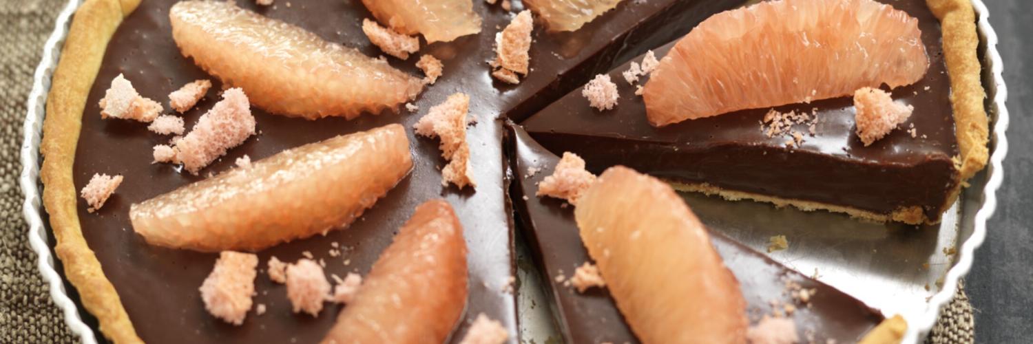 Tarte ganache chocolat pamplemousse et eclats de biscuits (pas avant mars 2008) Tarte ganache chocolat pamplemousse et eclats de biscuits (pas avant mars 2008)