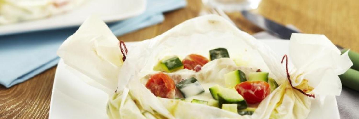 Papillotes de cabillaud a la courgette et aux tomates cerises Papillotes de cabillaud a la courgette et aux tomates cerises
