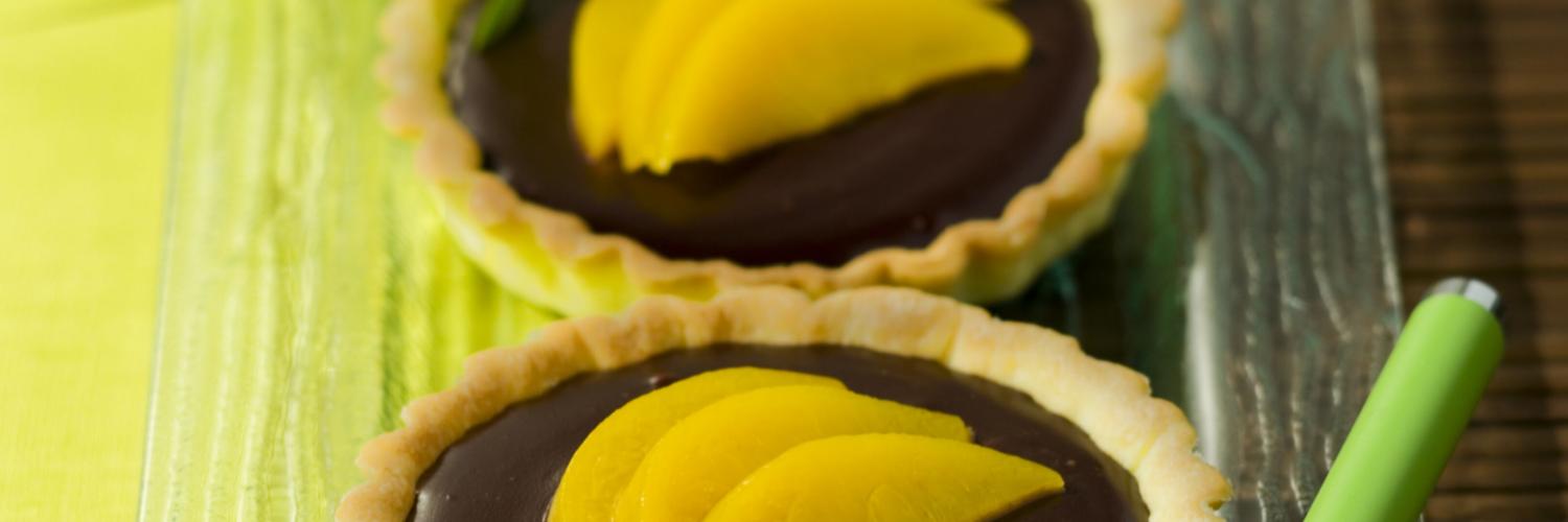 Tartelettes chocolat, verveine et peche Tartelettes chocolat, verveine et peche