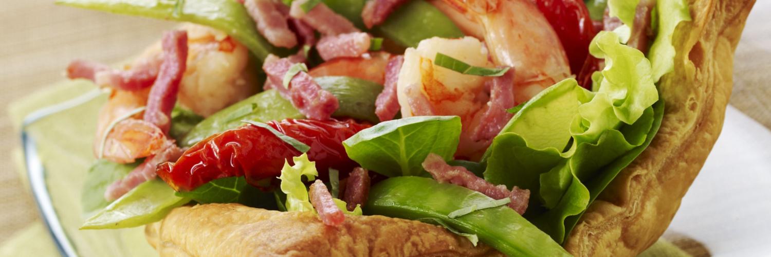 Coupelles croustillantes et salade gourmande Coupelles croustillantes et salade gourmande