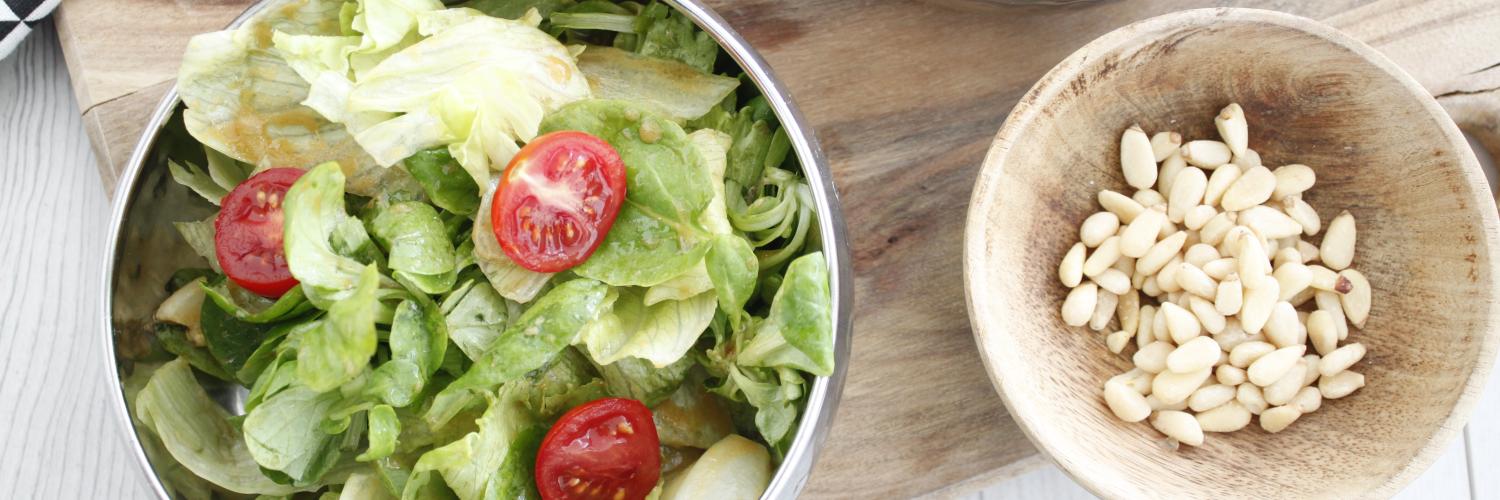 Salade verte vinaigrette à l'ail et moutarde Salade verte vinaigrette à l'ail et moutarde