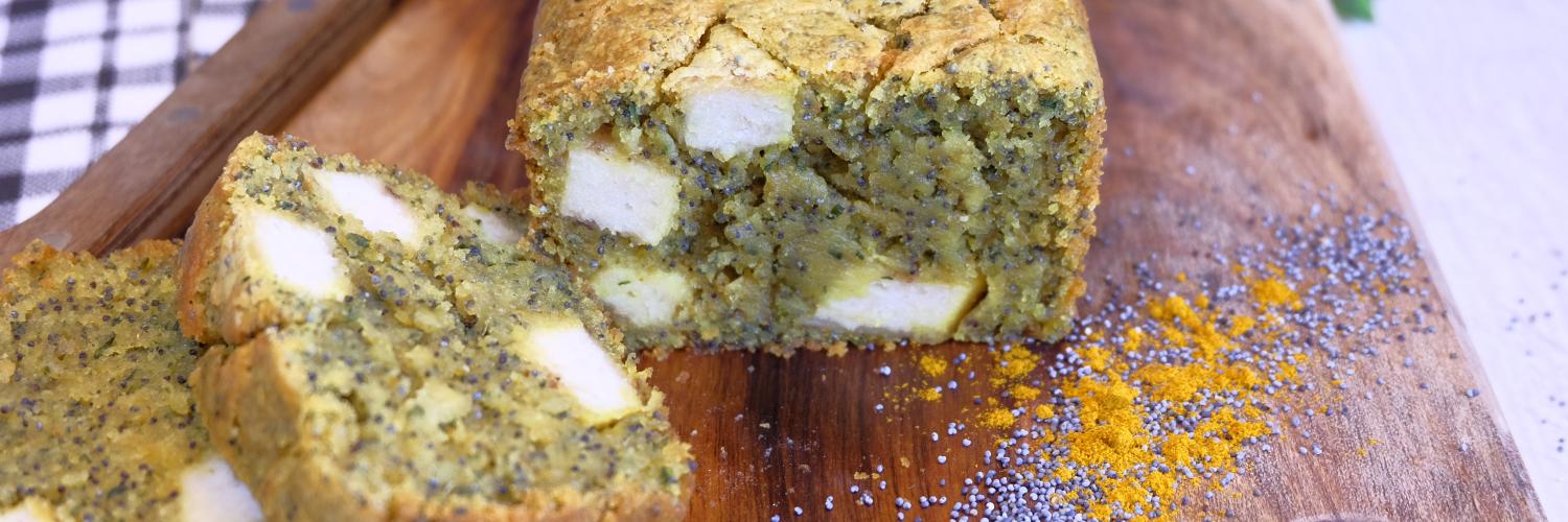 Cake vegan au lait de coco, émincés de soja, curry Cake vegan au lait de coco, émincés de soja, curry