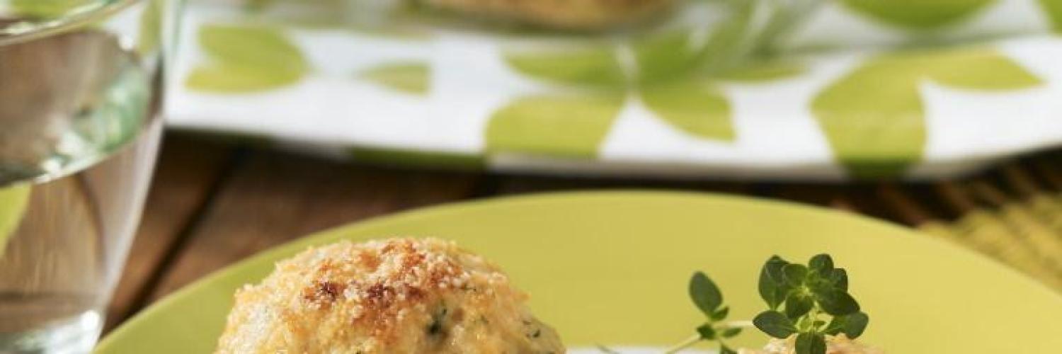 Champignons farcis au poulet et oignons rissolés Champignons farcis au poulet et oignons rissolés