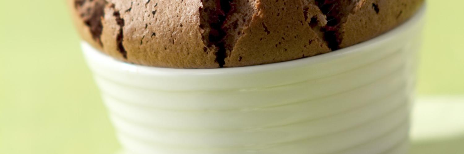 Souffles au chocolat au lait et pepites de chocolat Souffles au chocolat au lait et pepites de chocolat