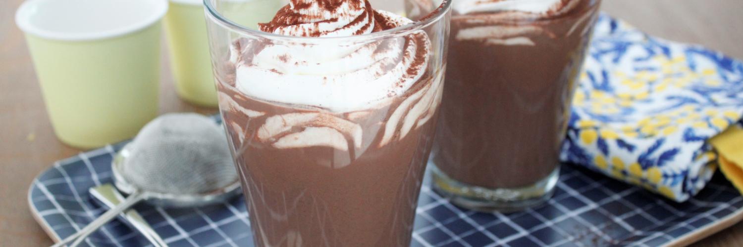 Chocolat chaud au café et à la cannelle Chocolat chaud au café et à la cannelle