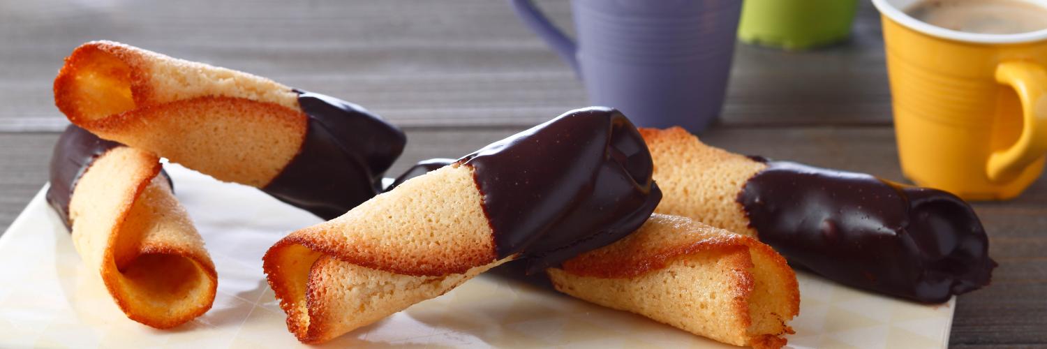 Biscuits cigares au chocolat corsé et gingembre Biscuits cigares au chocolat corsé et gingembre
