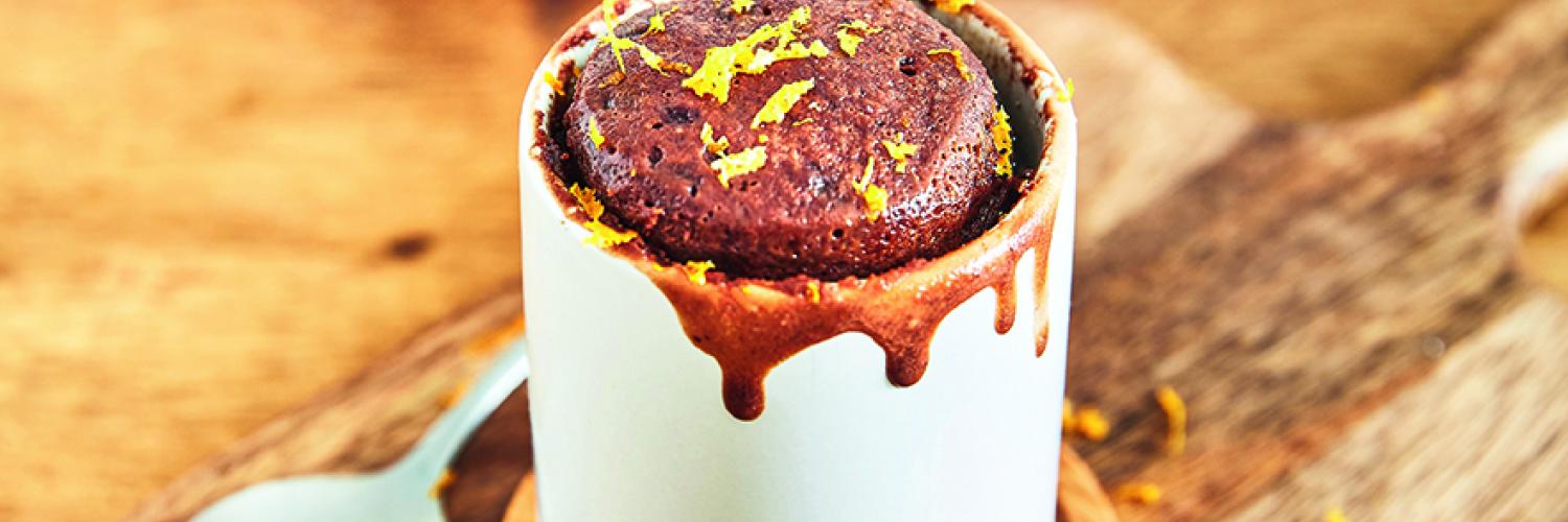 Mini-mug cakes chocolat noir absolu et clémentine Mini-mug cakes chocolat noir absolu et clémentine