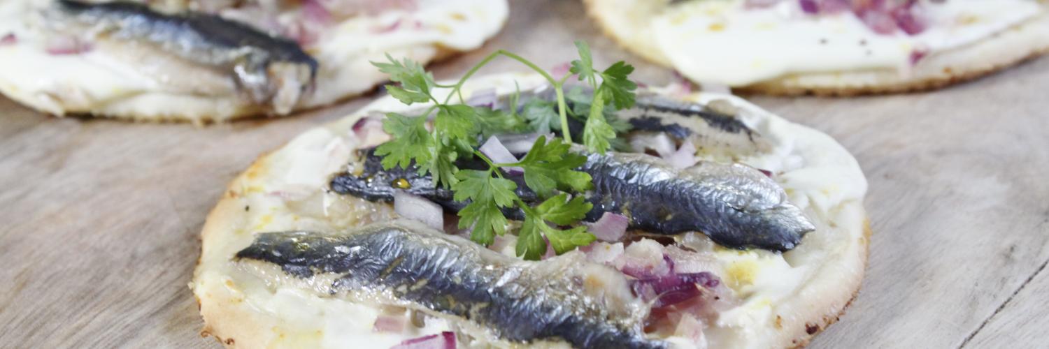 Pizzetas sardines, oignons Pizzetas sardines, oignons