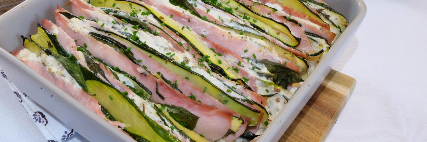 Tian, jambon, courgettes, ricotta, basilic Tian, jambon, courgettes, ricotta, basilic