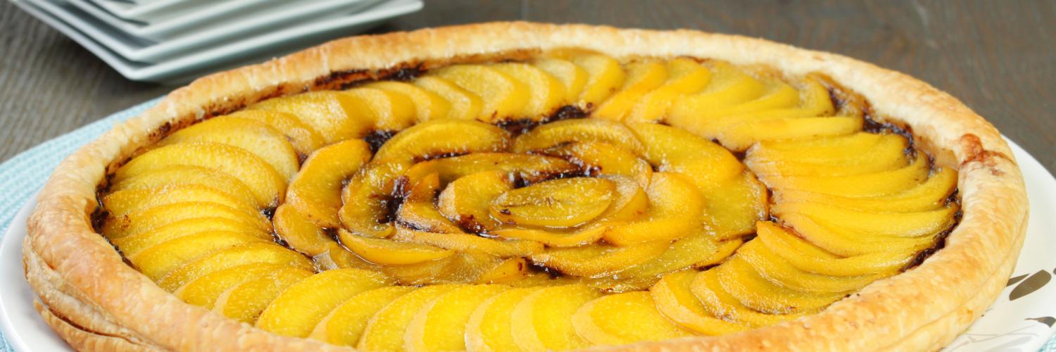 Tarte fine aux pêches sur lit de chocolat Tarte fine aux pêches sur lit de chocolat