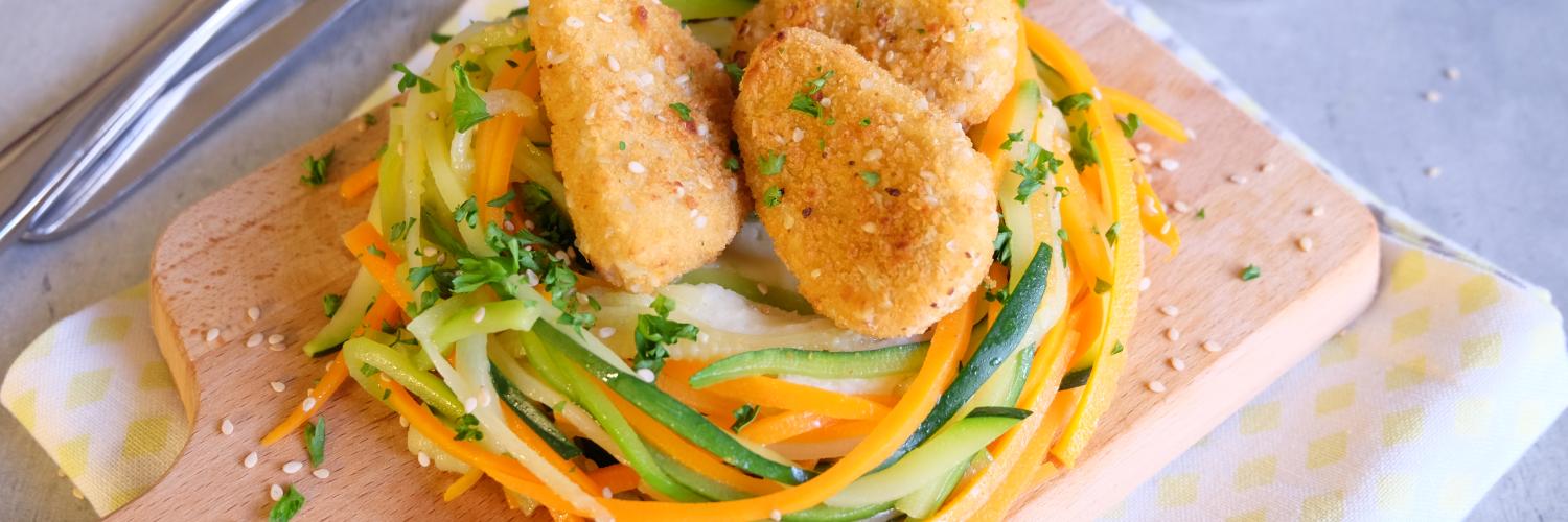 Nuggets de soja, nids de légumes et purée de pommes de terre Nuggets de soja, nids de légumes et purée de pommes de terre