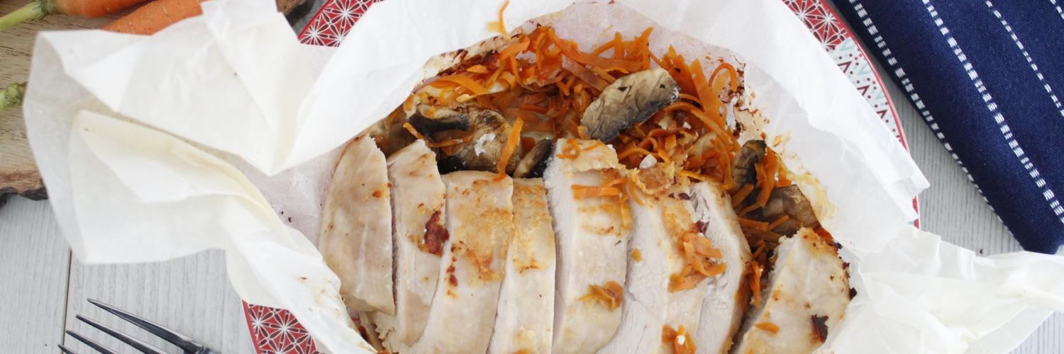 Papillotes de volaille aux carottes persillées et emmental Papillotes de volaille aux carottes persillées et emmental