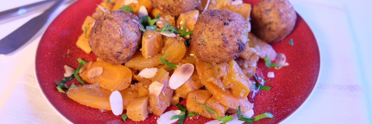 Tajine de patate douce, abricots et falafels Tajine de patate douce, abricots et falafels