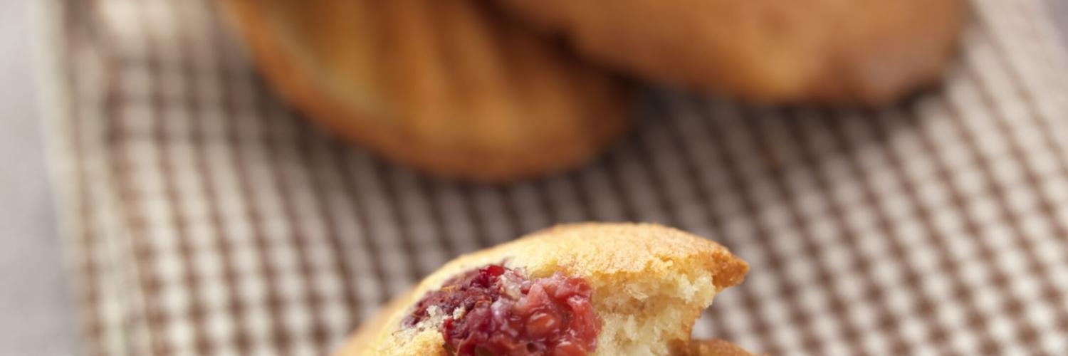 Madeleines framboises banane pepites de chocolat blanc (pas avant octobre 2009) Madeleines framboises banane pepites de chocolat blanc (pas avant octobre 2009)