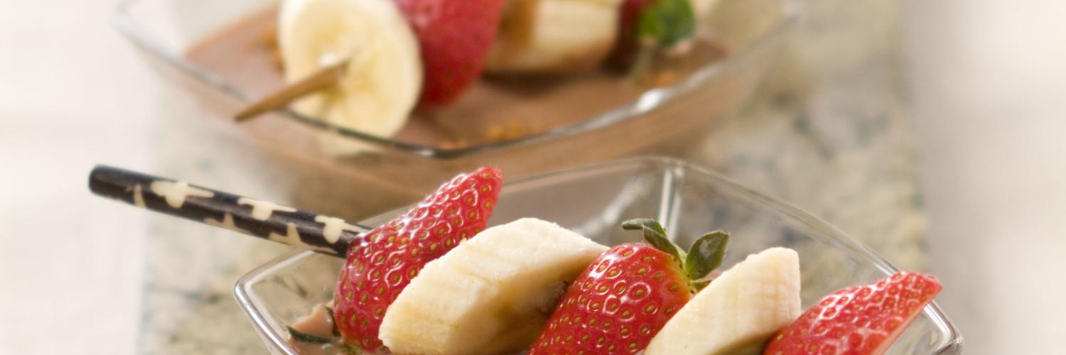 Creme anglaise chocolat speculoos et brochettes de fruits (pas avant juin 2007) Creme anglaise chocolat speculoos et brochettes de fruits (pas avant juin 2007)