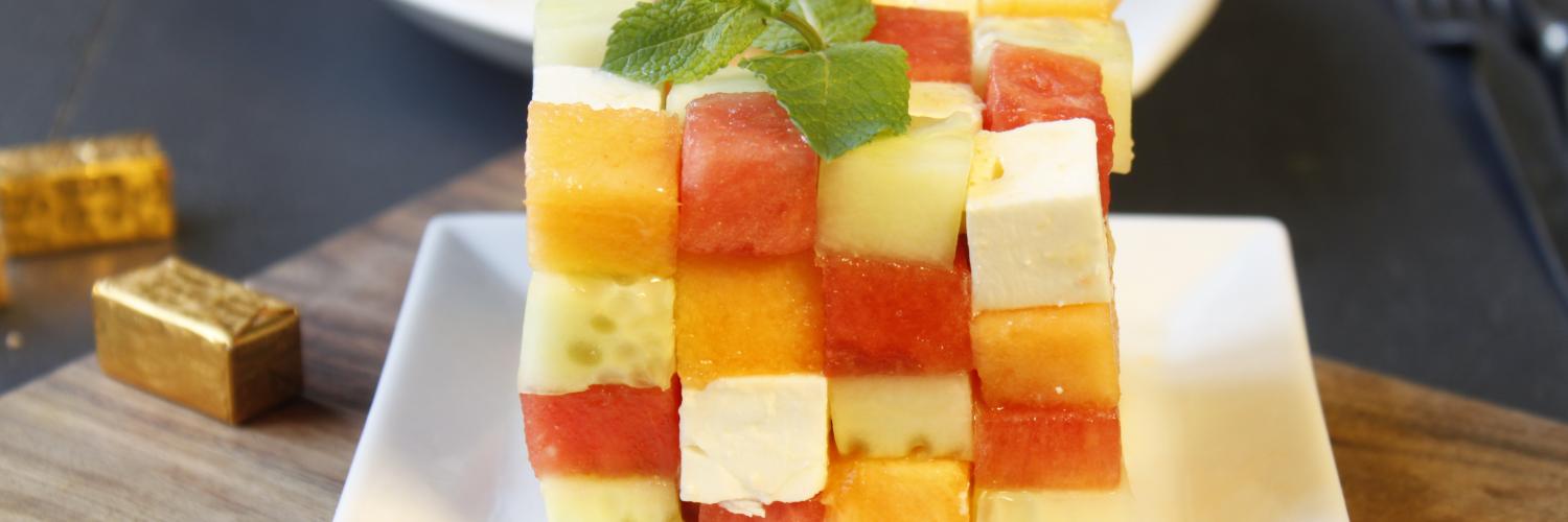 Rubik's cube feta, pastèque, melon et concombre Rubik's cube feta, pastèque, melon et concombre