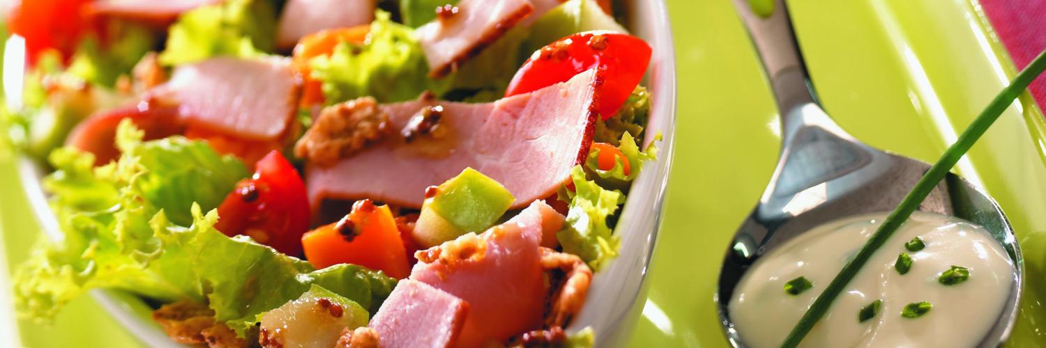 Salade croquante au jambon et céréales Salade croquante au jambon et céréales