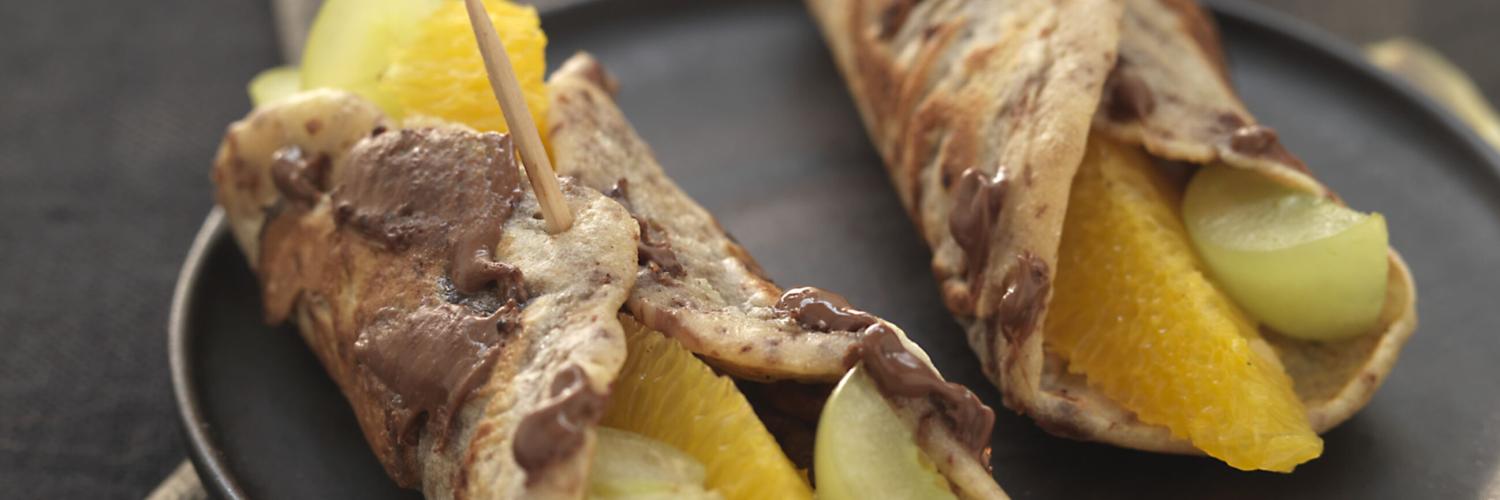 Petits rouleaux de crepes raisins orange choco caramel (pas avant octobre 2009) Petits rouleaux de crepes raisins orange choco caramel (pas avant octobre 2009)
