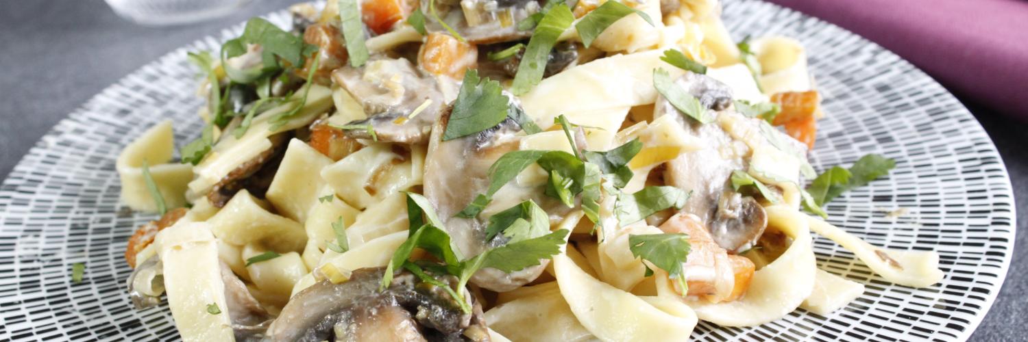 Tagliatelles aux champignons et petits légumes Tagliatelles aux champignons et petits légumes