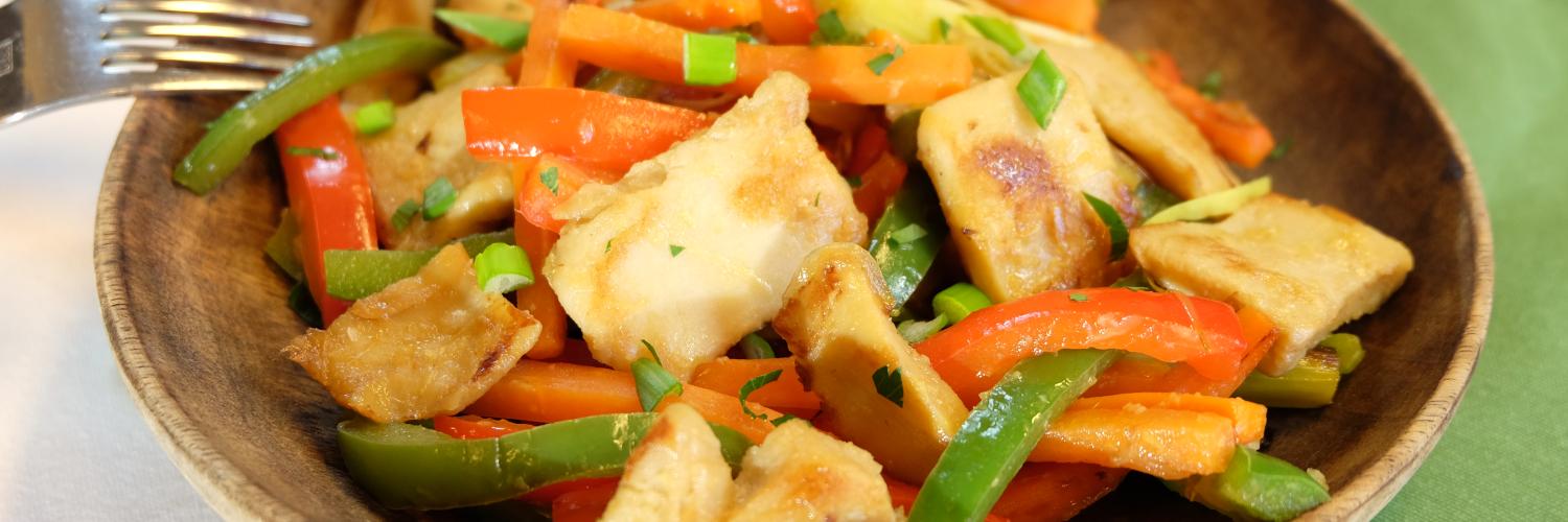 Wok végétarien aux émincés de soja Wok végétarien aux émincés de soja