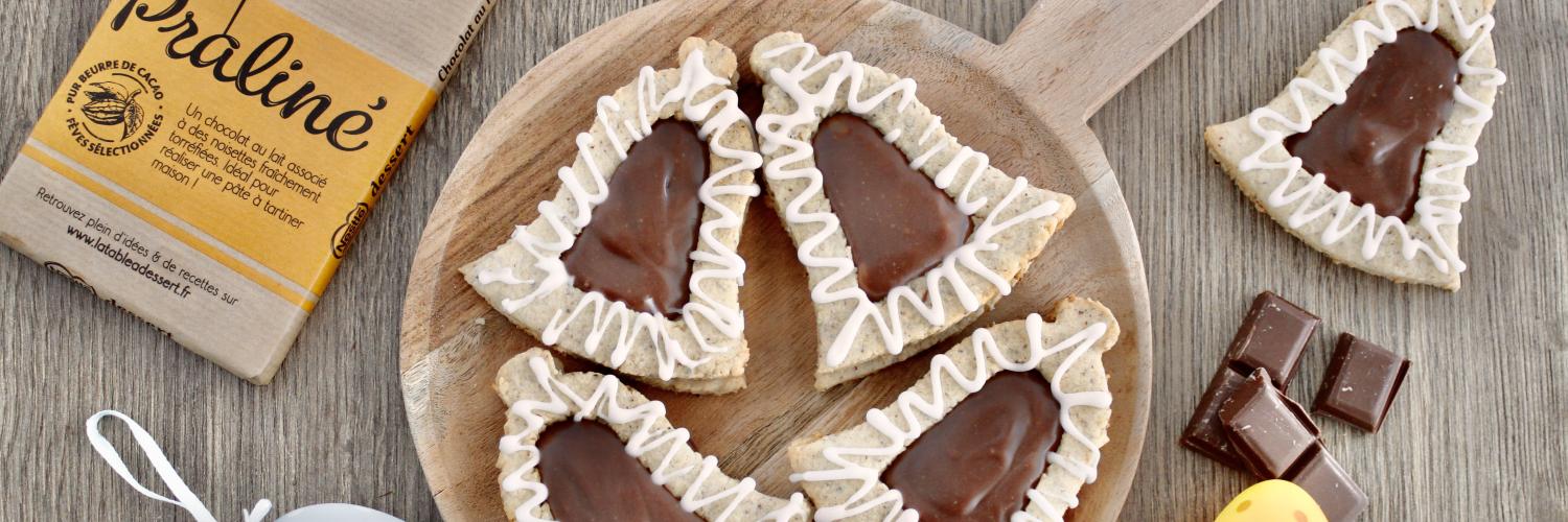 Easter bell biscuits with chocolate Easter bell biscuits with chocolate