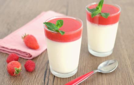 Panna cotta aux fruits rouges