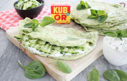 Naans aux épinards ricotta et concombre