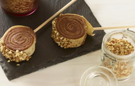Sucettes de crêpes caramel