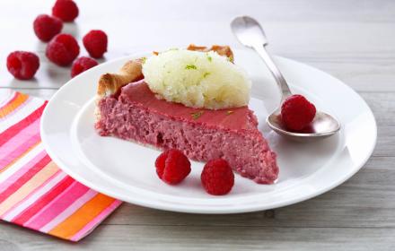Tarte à la crème de framboises, granité de citrons verts
