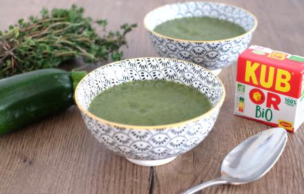 Velouté glacé courgettes au thym