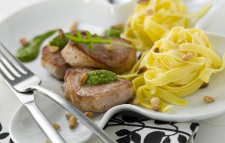 Filet mignon au pesto de roquette et sauce citron