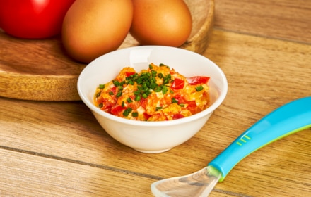 Recette œuf brouillés et purée de tomate pour bébé