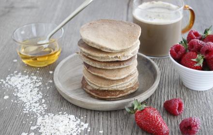 Pancakes à l'avoine, miel et Ricoré