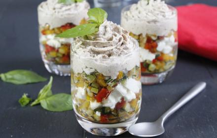Verrines poivron feta olives