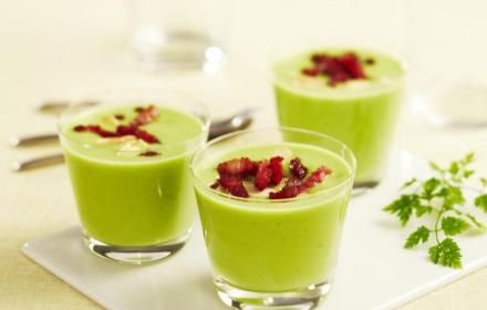 Crème de petits pois au fromage frais et dés de lardons Crème de petits pois au fromage frais et dés de lardons