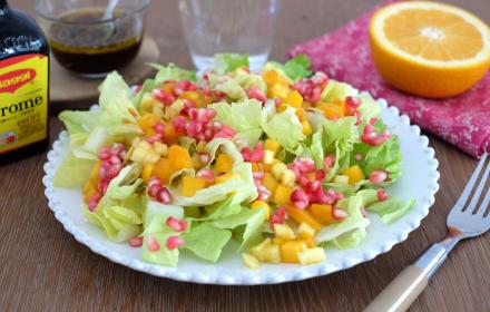 Salade verte aux fruits exotiques