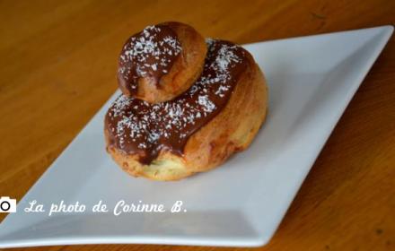 Petites religieuses au chocolat et a la noix de coco Petites religieuses au chocolat et a la noix de coco
